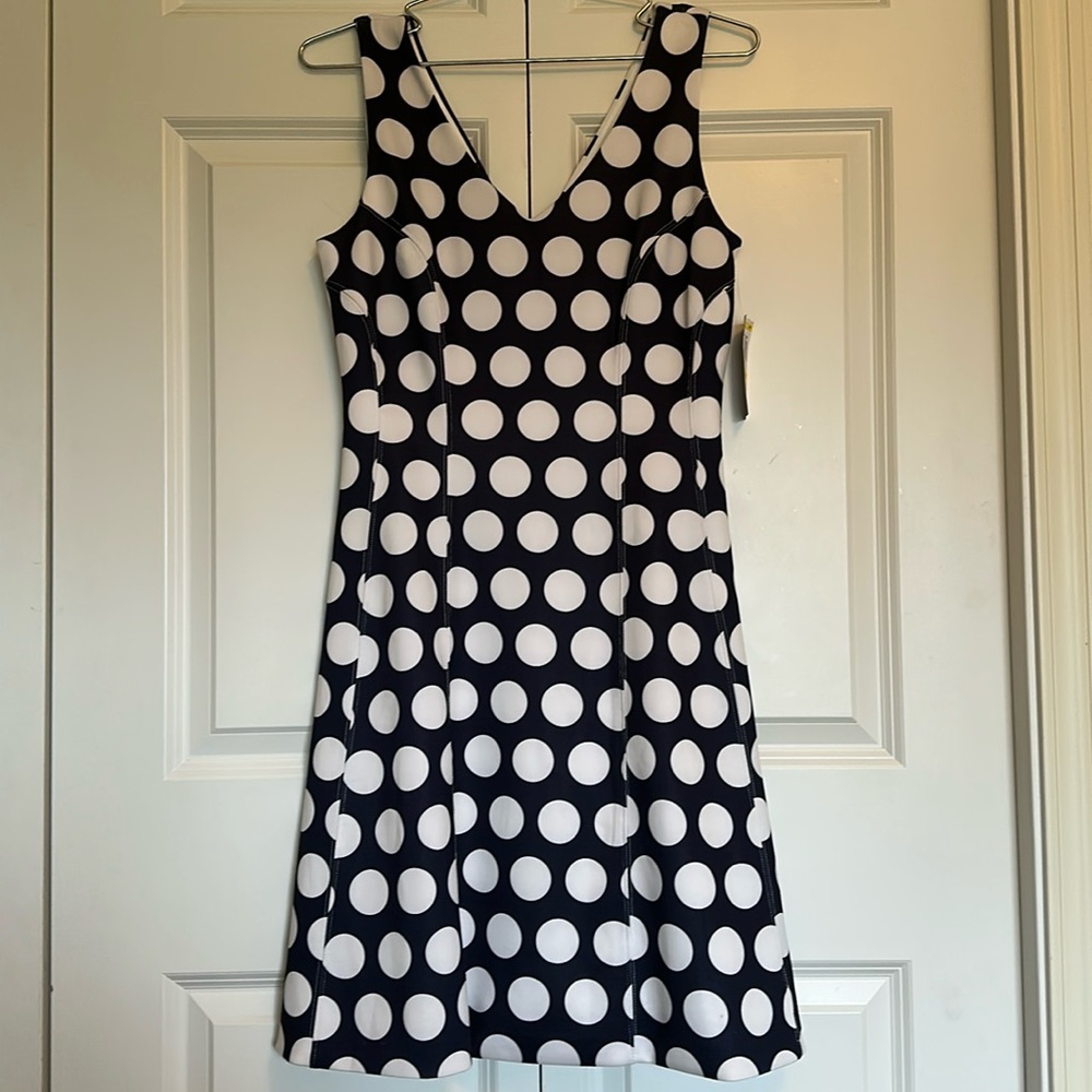 INTERNATIONAL CONCEPTS Dress Bold polka dot navy white sz medium sleeveless NWT